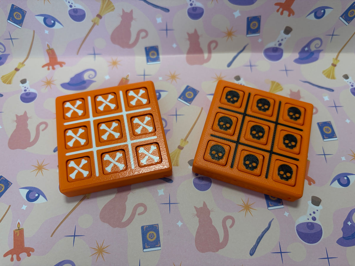 Halloween Tic Tac Toe Keychain